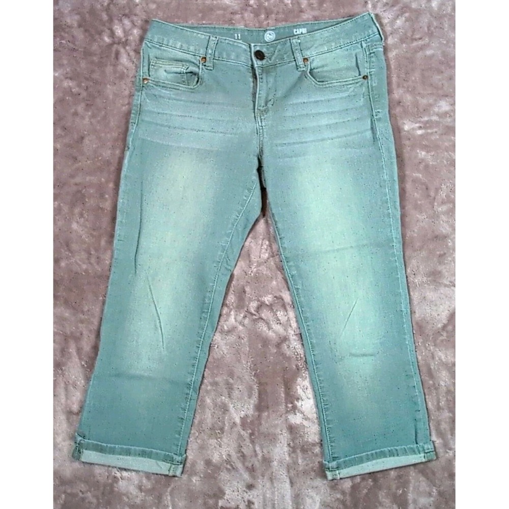 SO Women's Capri Pants Juniors Size 11 Stretch Light Denim